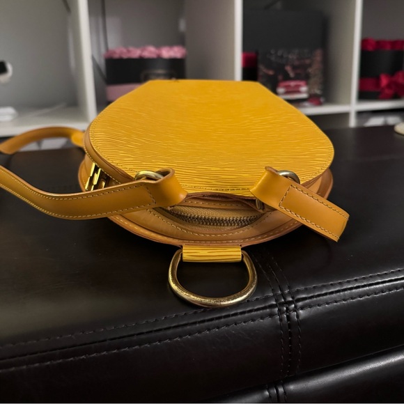 LV EPI BACKPACK - Picture 13 of 16